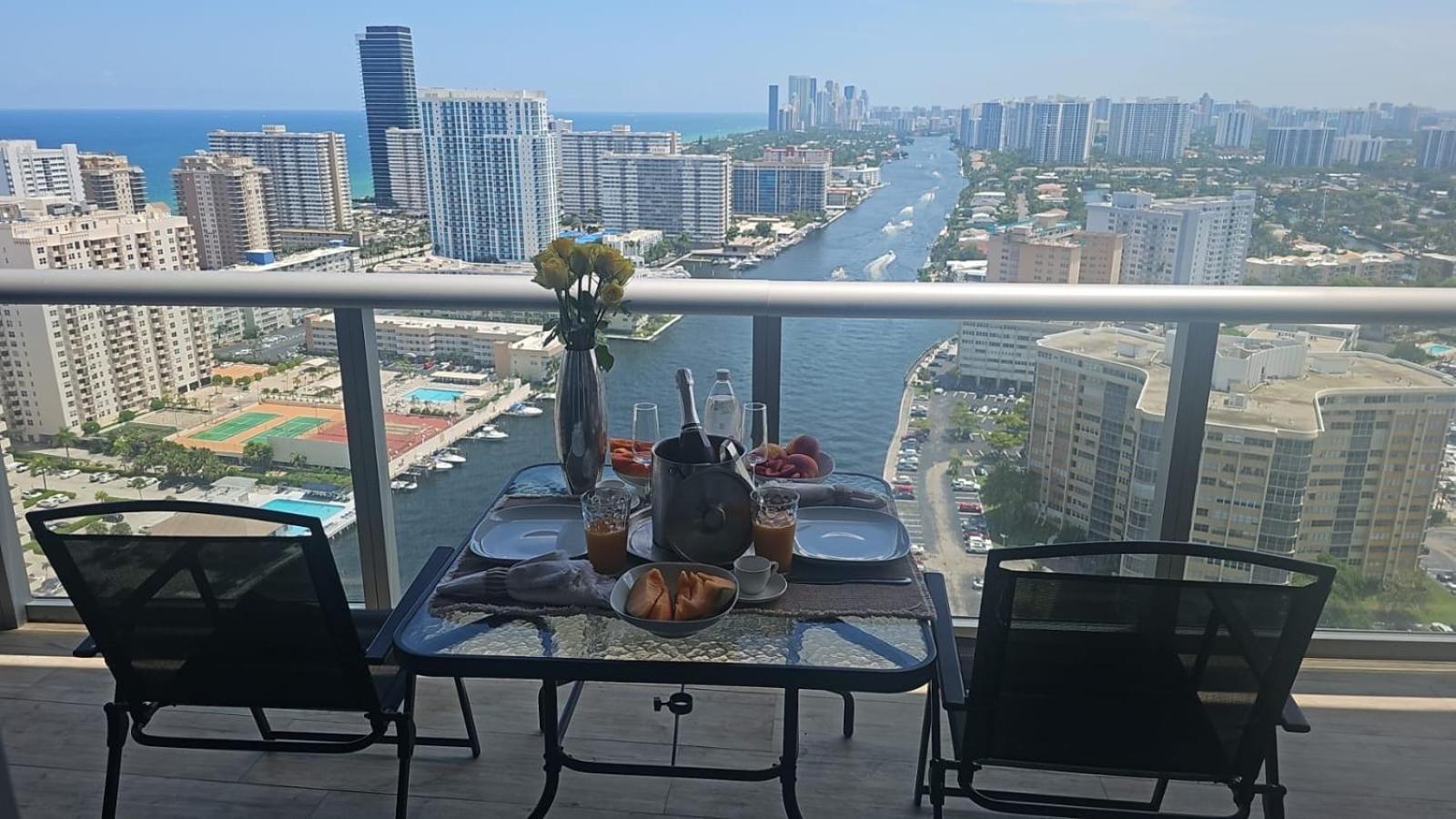 Ocean Views - Pool & Gym - Pet Friendly - Close To Beach Hallandale Beach Εξωτερικό φωτογραφία