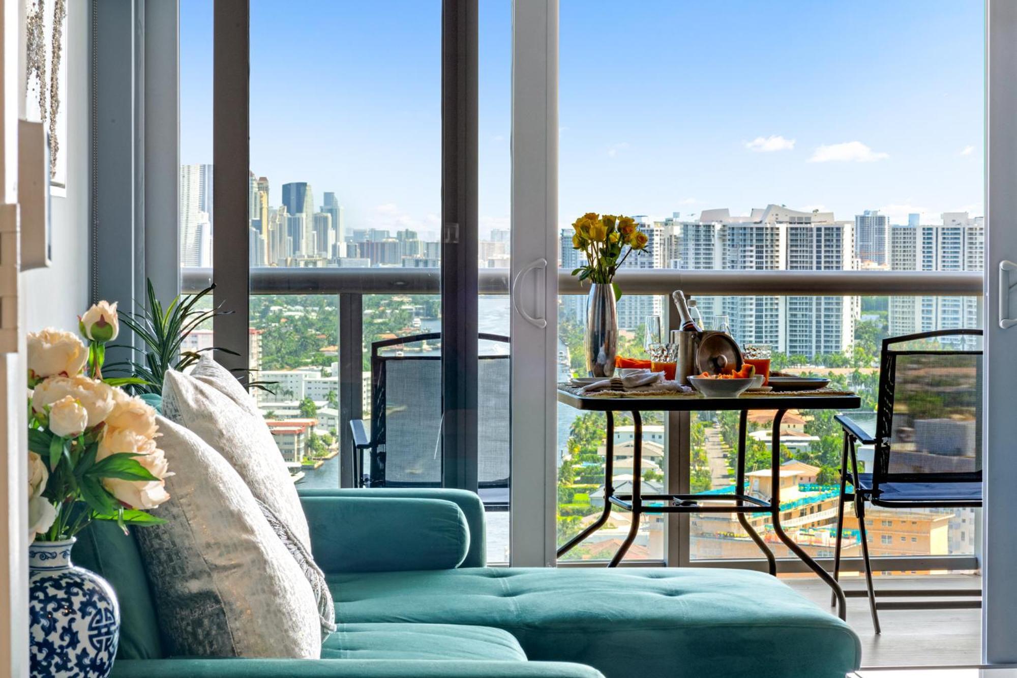 Ocean Views - Pool & Gym - Pet Friendly - Close To Beach Hallandale Beach Εξωτερικό φωτογραφία