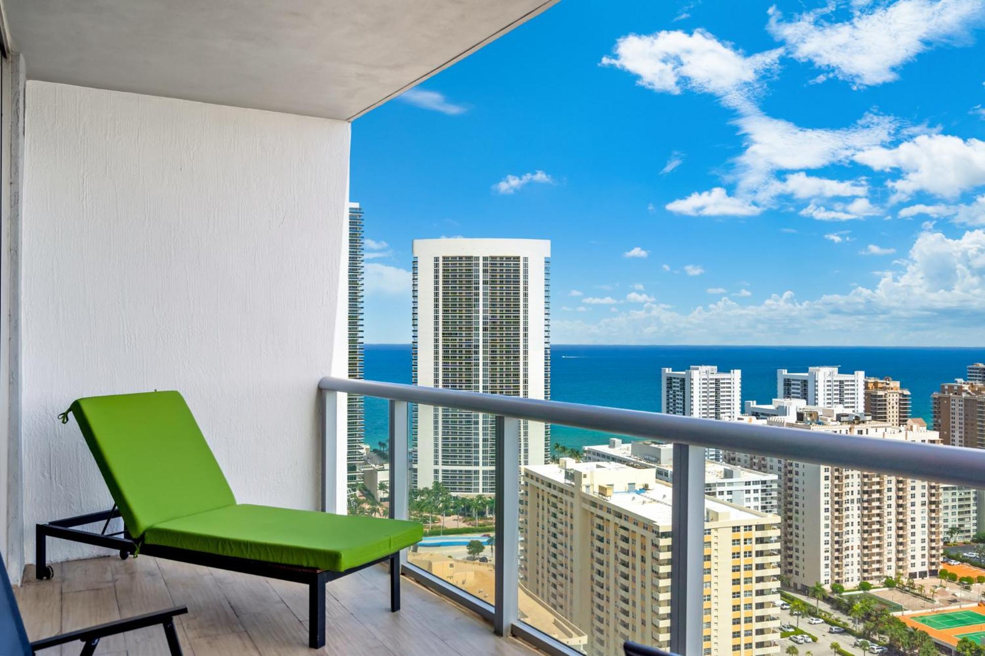 Ocean Views - Pool & Gym - Pet Friendly - Close To Beach Hallandale Beach Εξωτερικό φωτογραφία